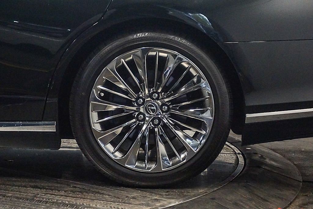 Thumbnail: 2022 Lexus LS - 23