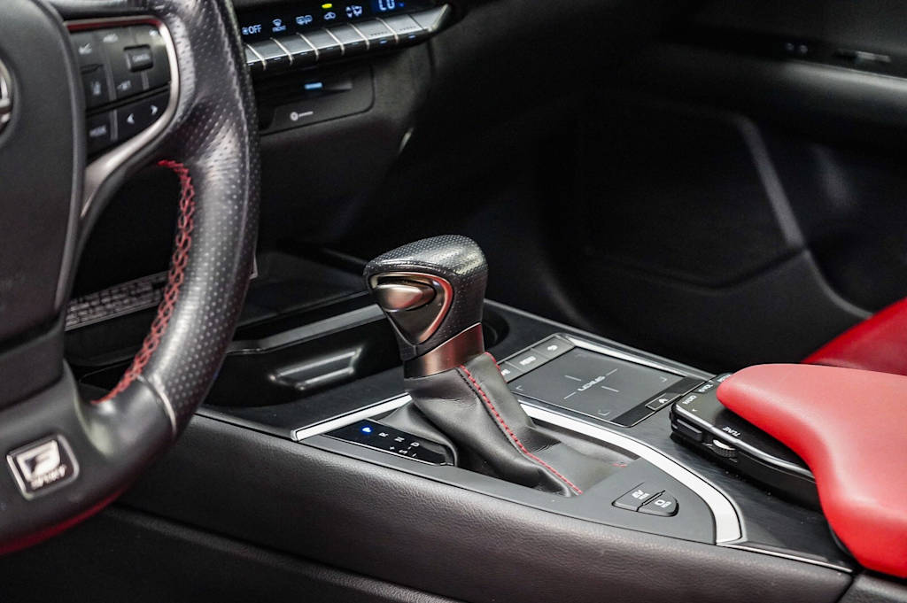 Thumbnail: 2021 Lexus UX - 15