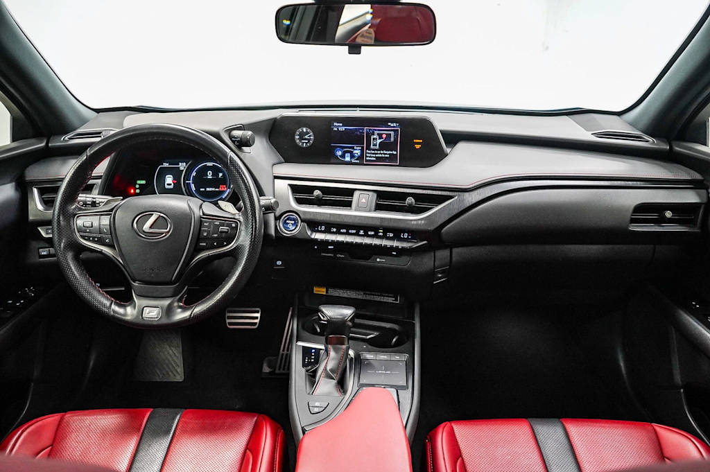 Thumbnail: 2021 Lexus UX - 2