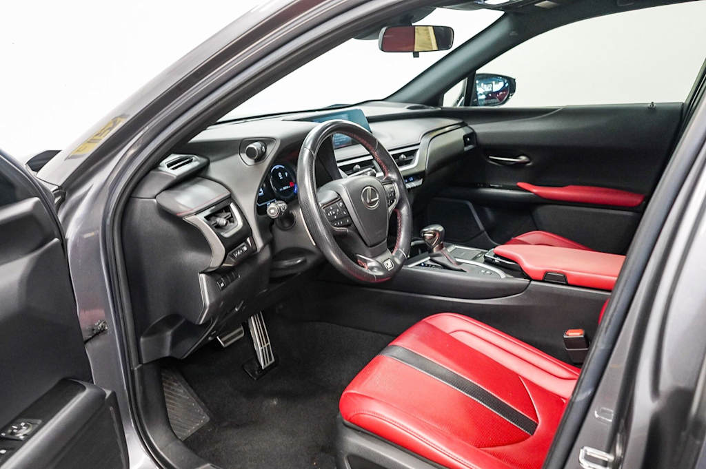 Thumbnail: 2021 Lexus UX - 13