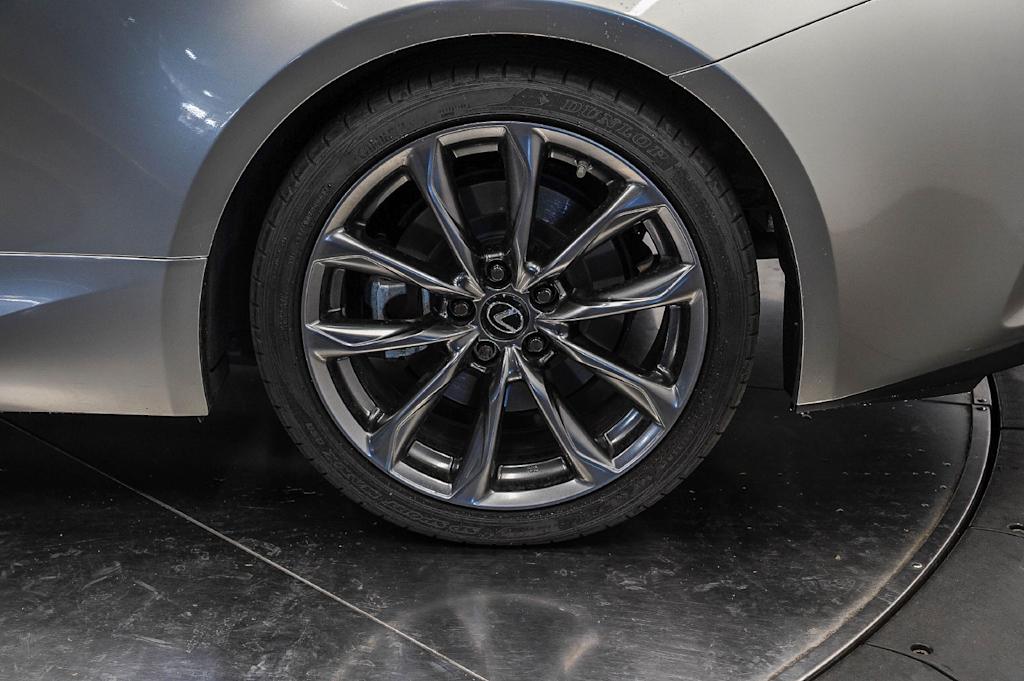 Thumbnail: 2022 Lexus RC - 22