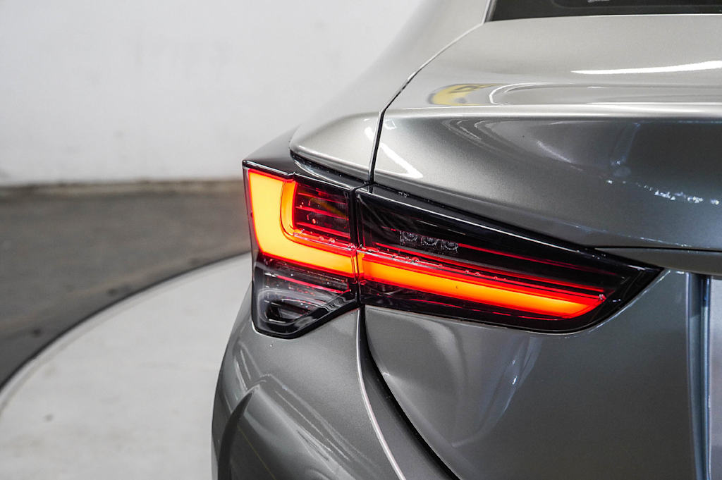 Thumbnail: 2022 Lexus RC - 23