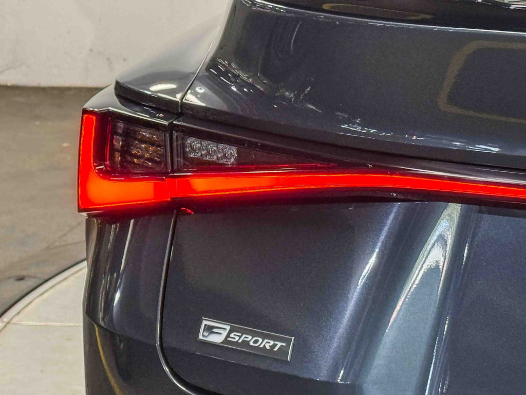 Thumbnail: 2021 Lexus IS - 23