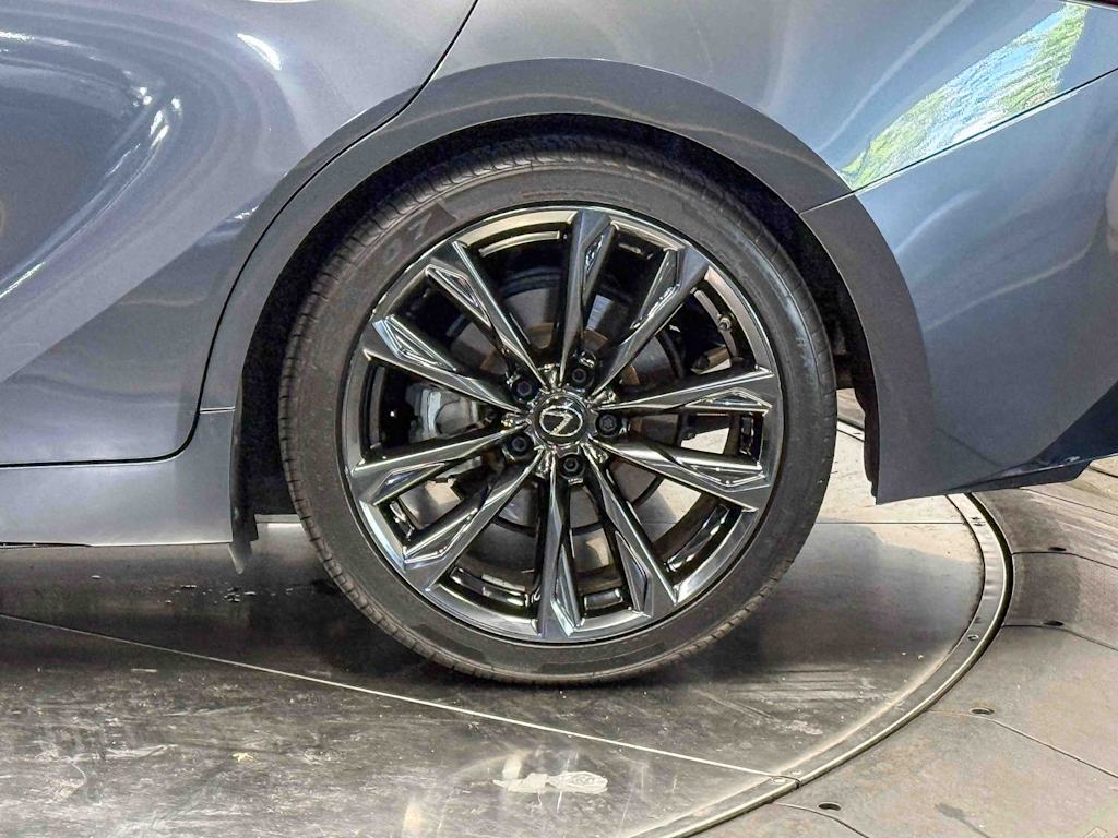 Thumbnail: 2021 Lexus IS - 22