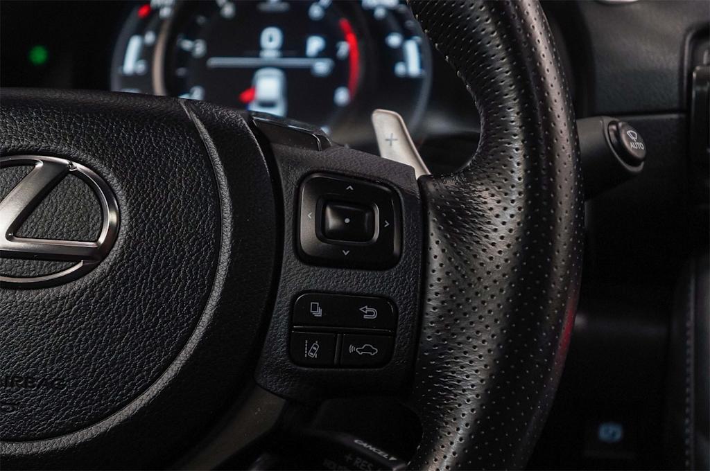 Thumbnail: 2024 Lexus ES - 26