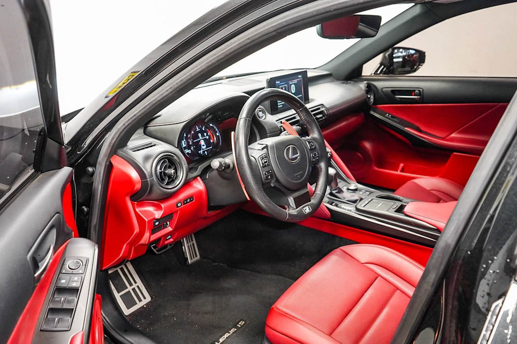 Thumbnail: 2023 Lexus IS - 11