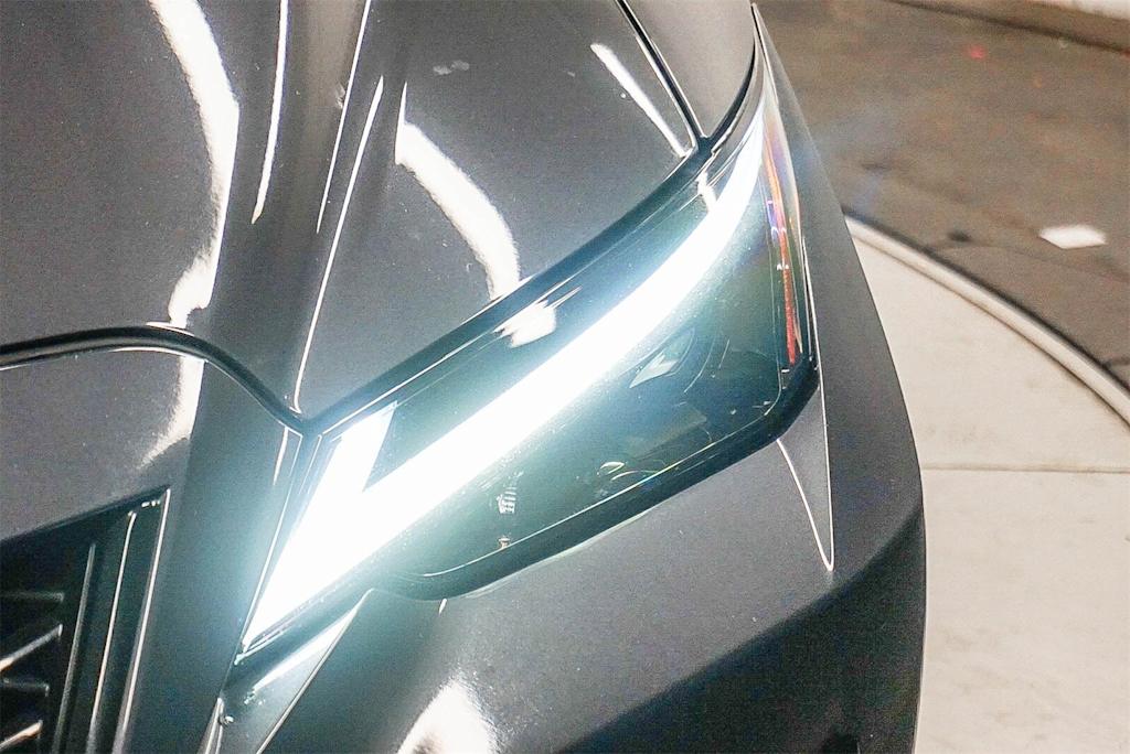 Thumbnail: 2023 Lexus IS - 8