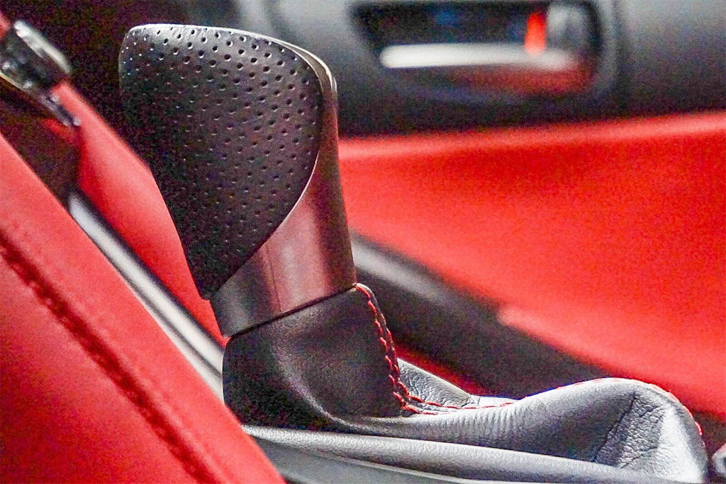 Thumbnail: 2023 Lexus IS - 23