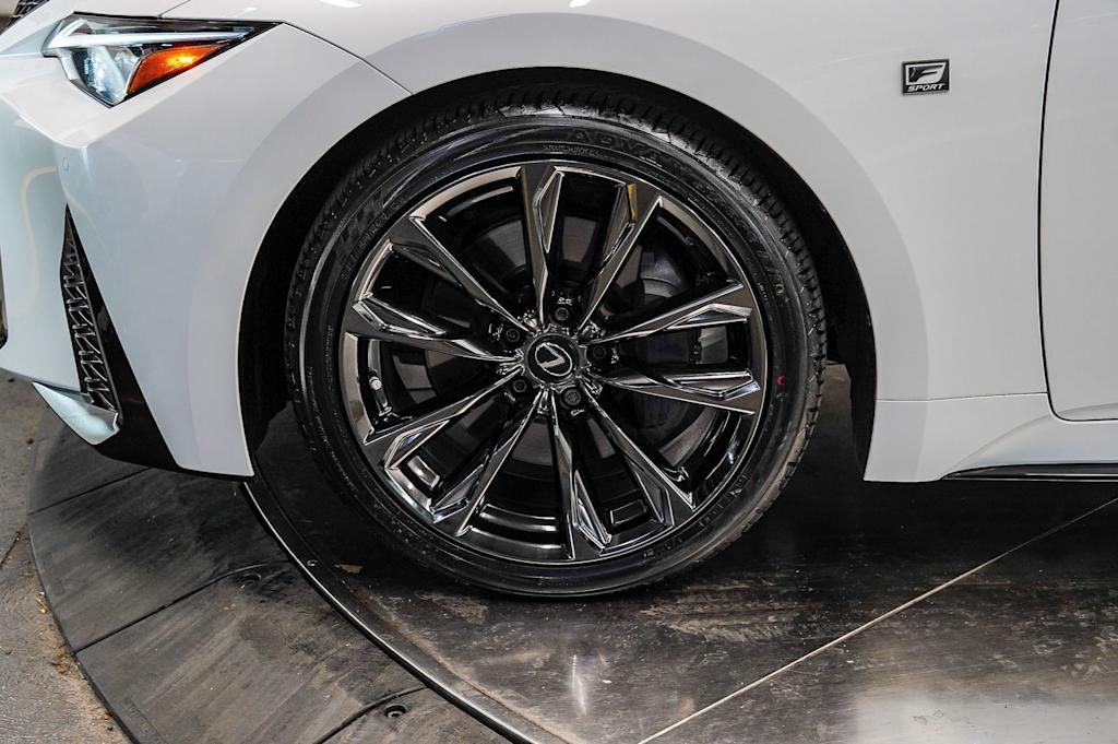 Thumbnail: 2025 Lexus ES - 6
