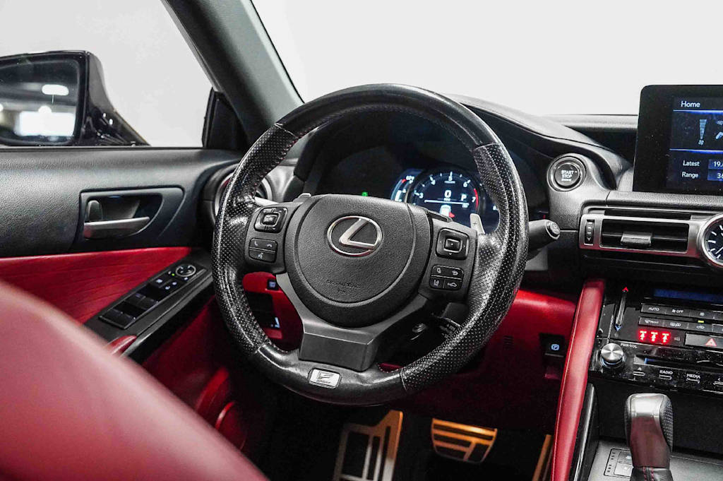 Thumbnail: 2022 Lexus IS - 11