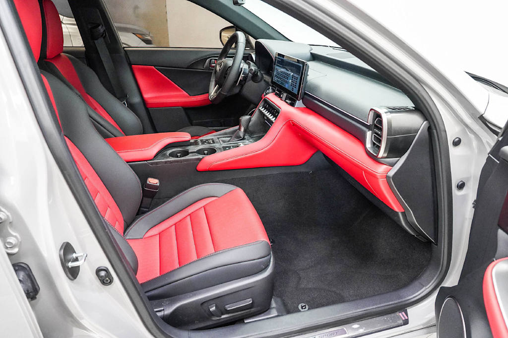 Thumbnail: 2026 Lexus ES - 9