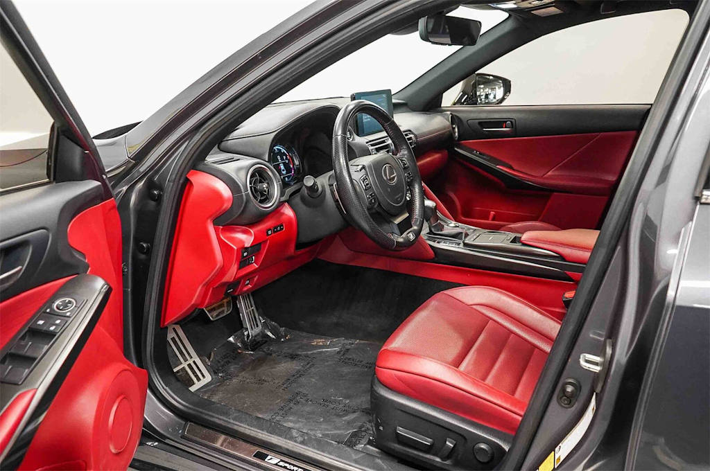 Thumbnail: 2022 Lexus IS - 9