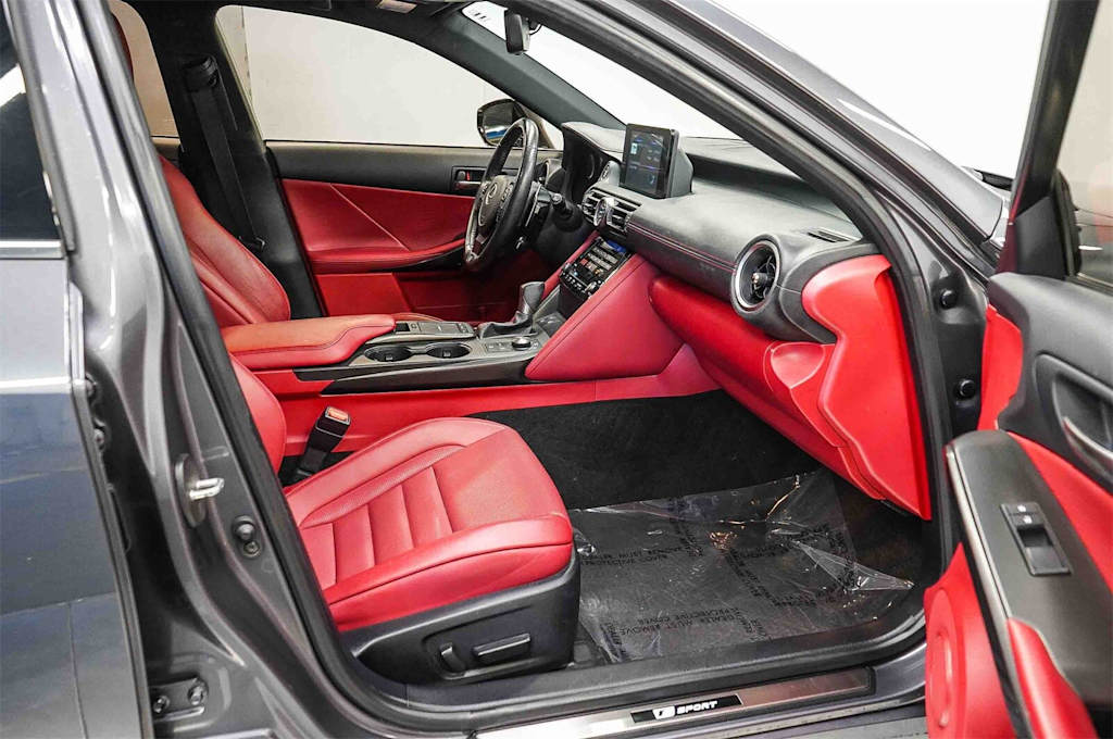 Thumbnail: 2022 Lexus IS - 8