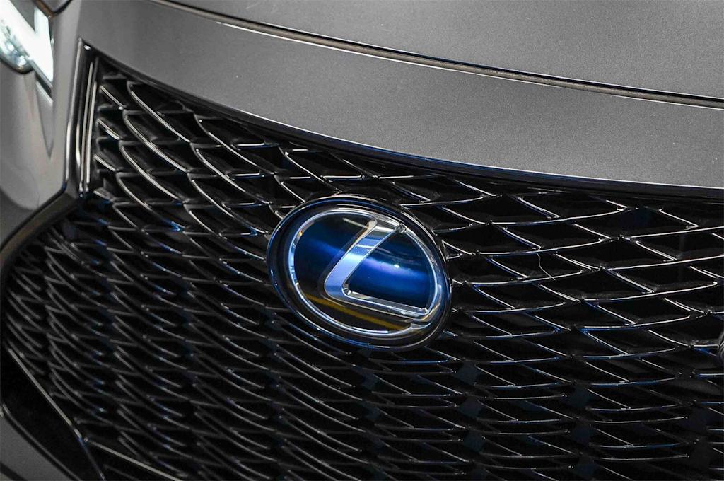 Thumbnail: 2022 Lexus IS - 4