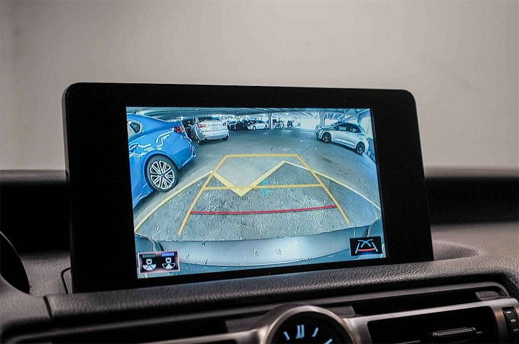 Thumbnail: 2022 Lexus IS - 28