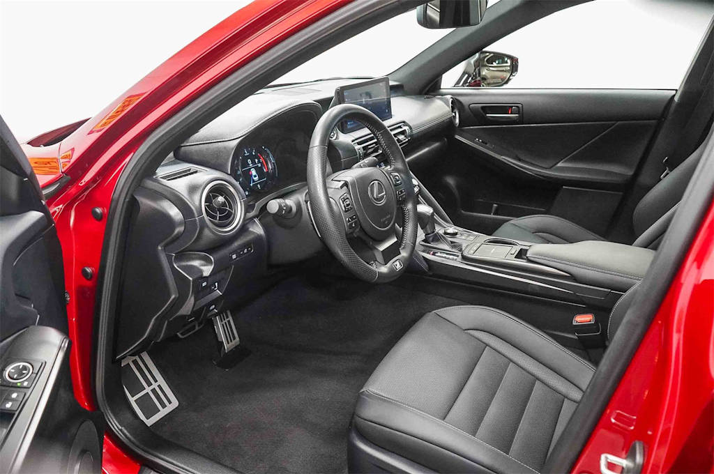 Thumbnail: 2021 Lexus IS - 10