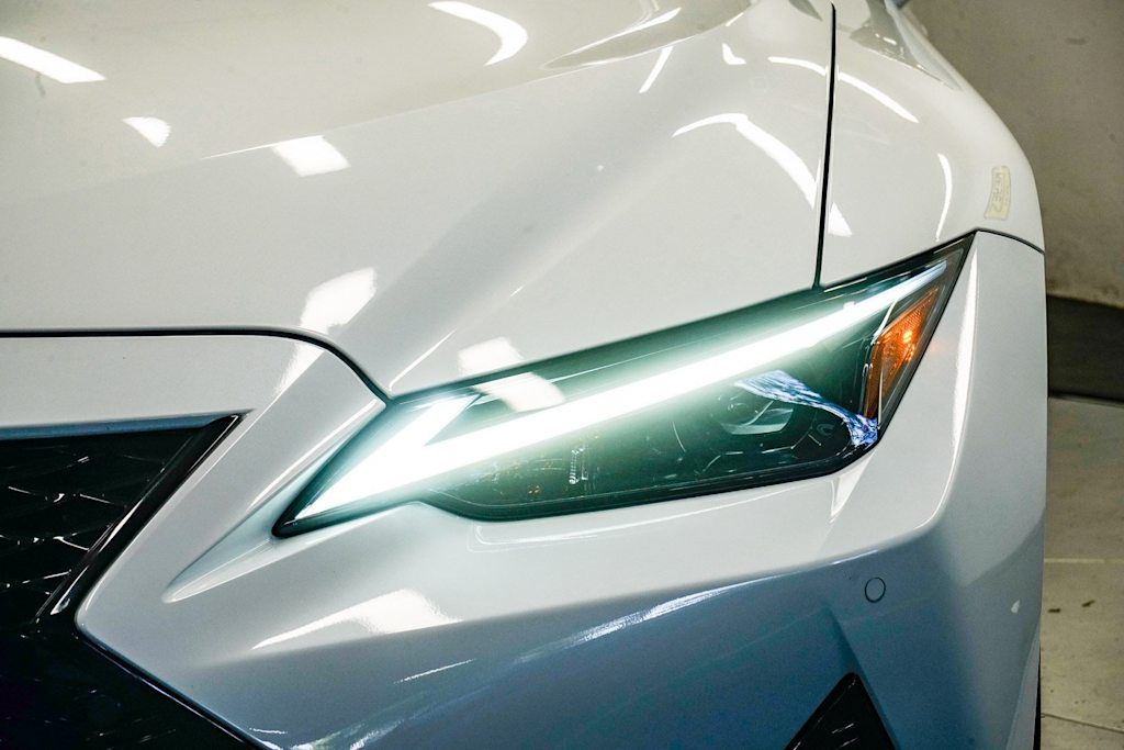 Thumbnail: 2023 Lexus IS - 20