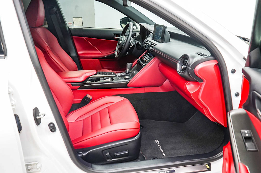 Thumbnail: 2023 Lexus IS - 9