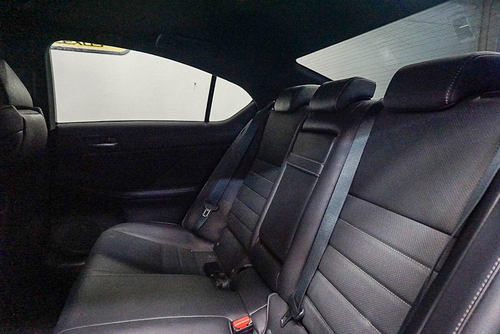 Thumbnail: 2021 Lexus IS - 10