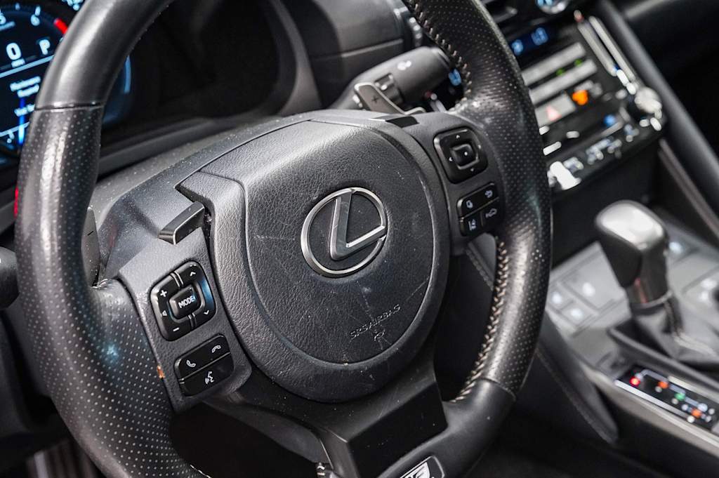 Thumbnail: 2023 Lexus IS - 12