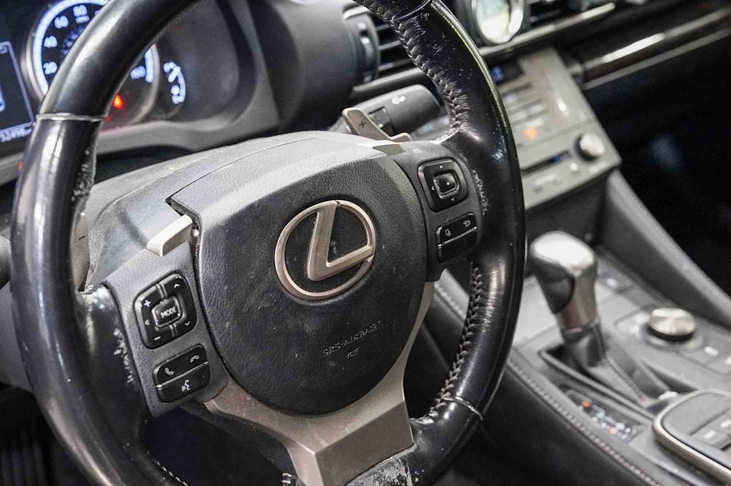 Thumbnail: 2016 Lexus RC - 13