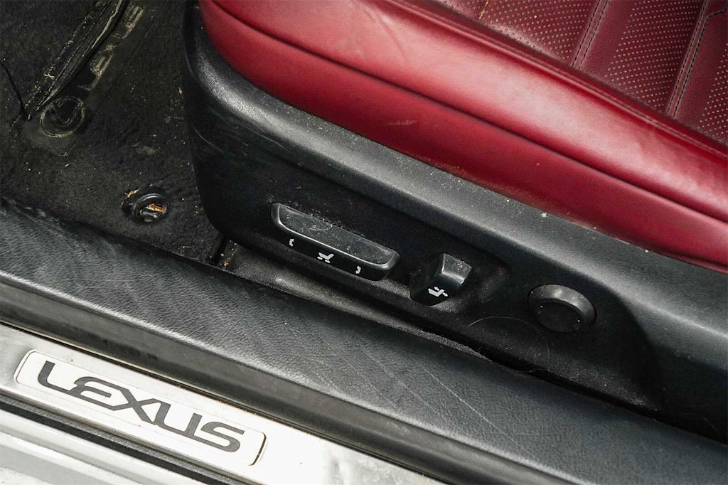 Thumbnail: 2017 Lexus RC - 22