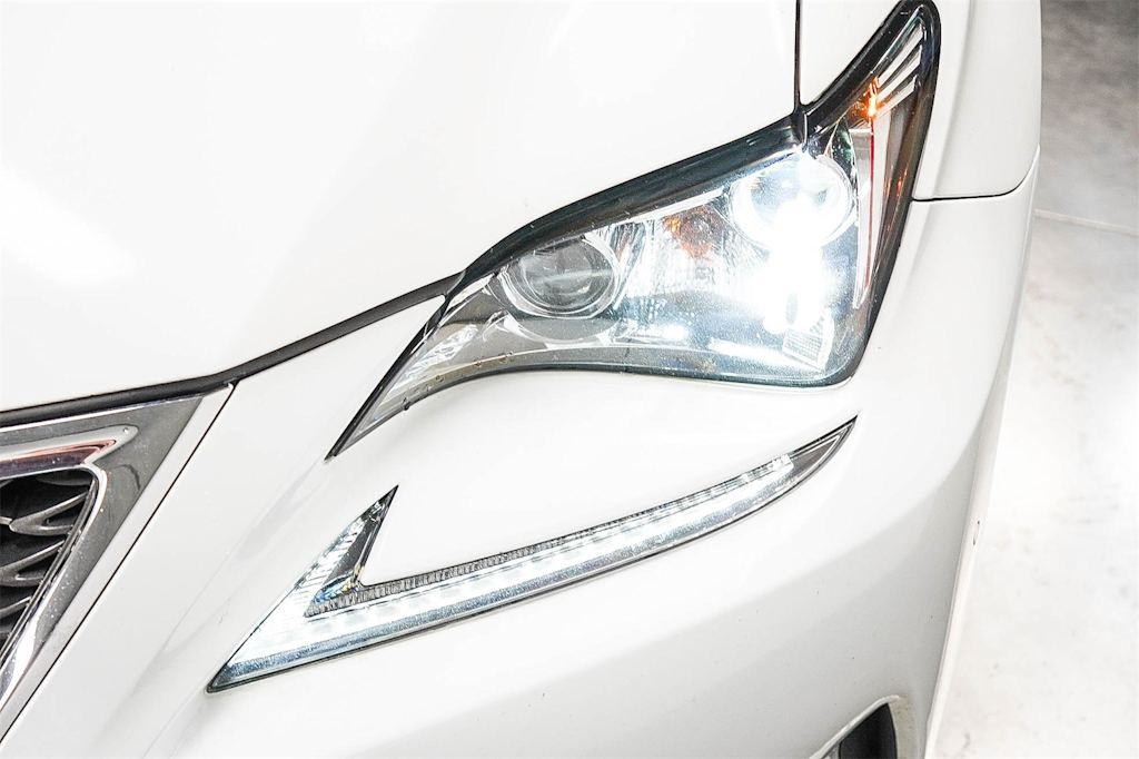 Thumbnail: 2017 Lexus RC - 19