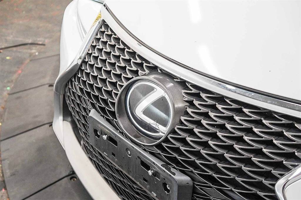 Thumbnail: 2017 Lexus RC - 5