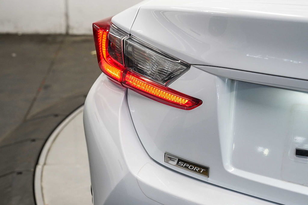 Thumbnail: 2017 Lexus RC - 23