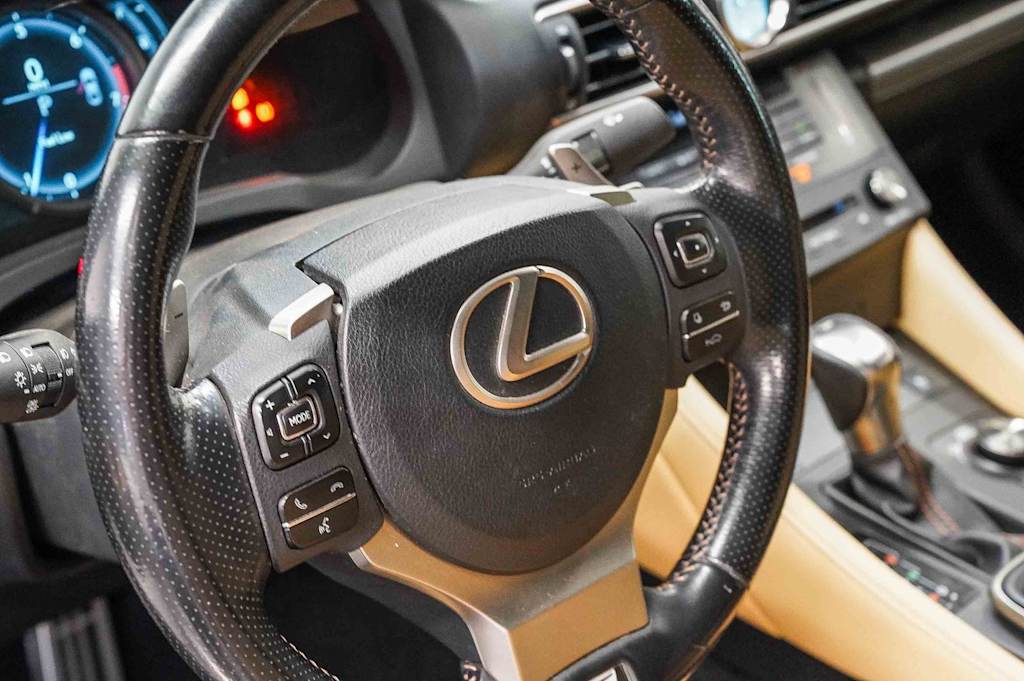Thumbnail: 2017 Lexus RC - 13