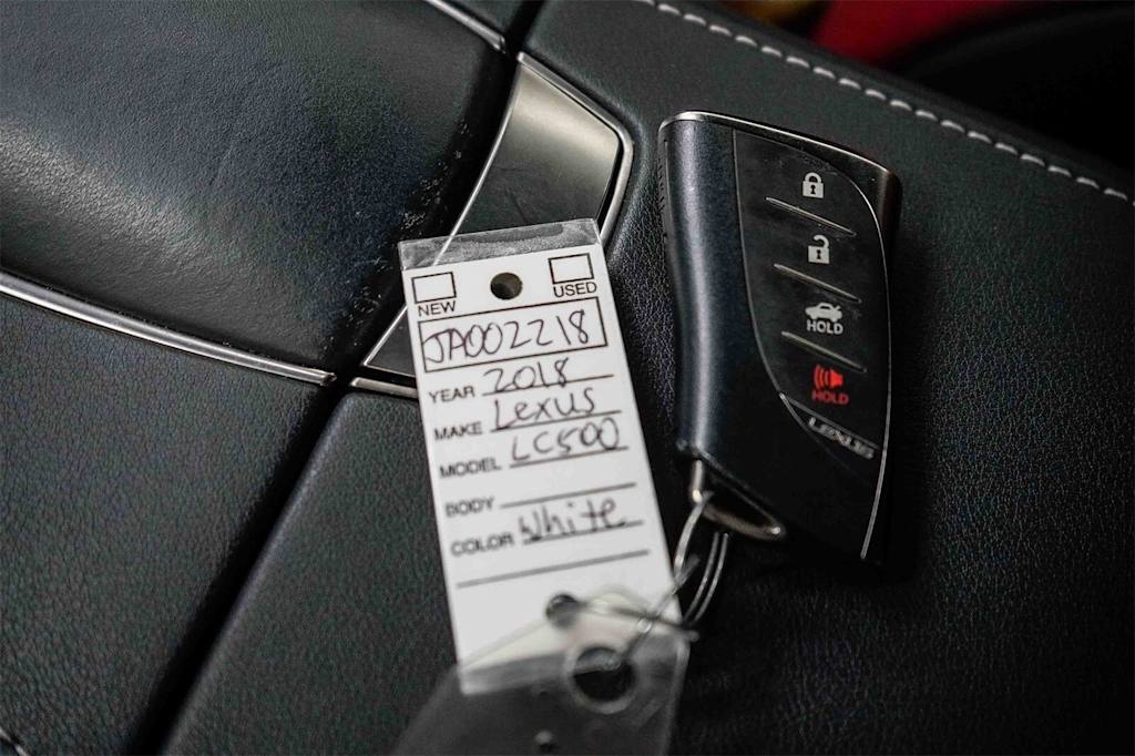 Thumbnail: 2018 Lexus LC - 17