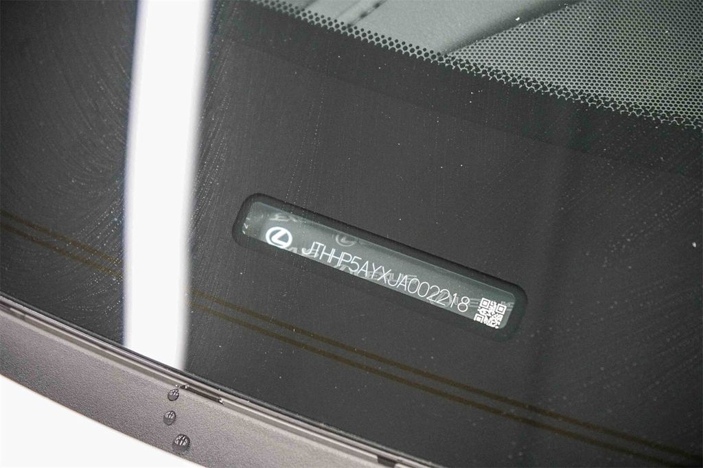 Thumbnail: 2018 Lexus LC - 6