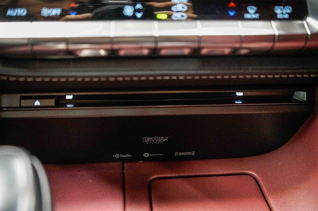 Thumbnail: 2018 Lexus LC - 26