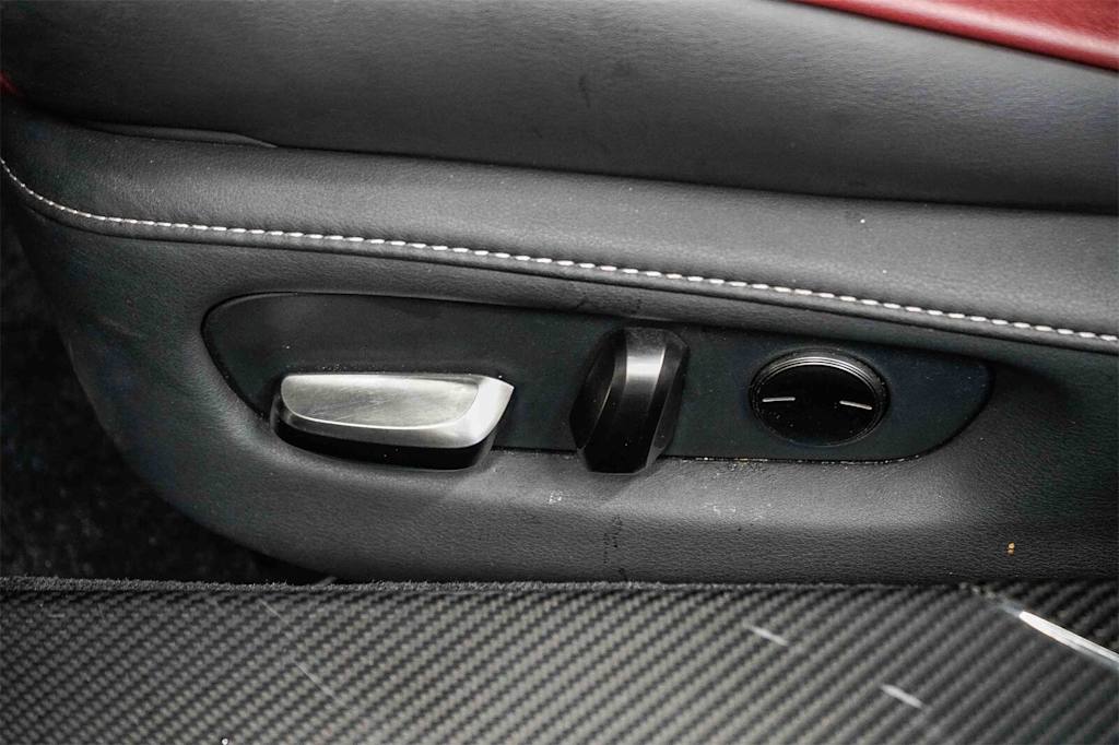 Thumbnail: 2018 Lexus LC - 24