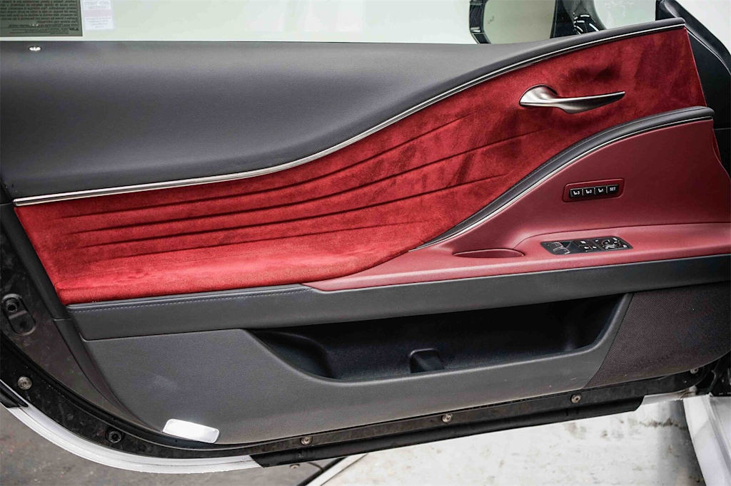 Thumbnail: 2018 Lexus LC - 23