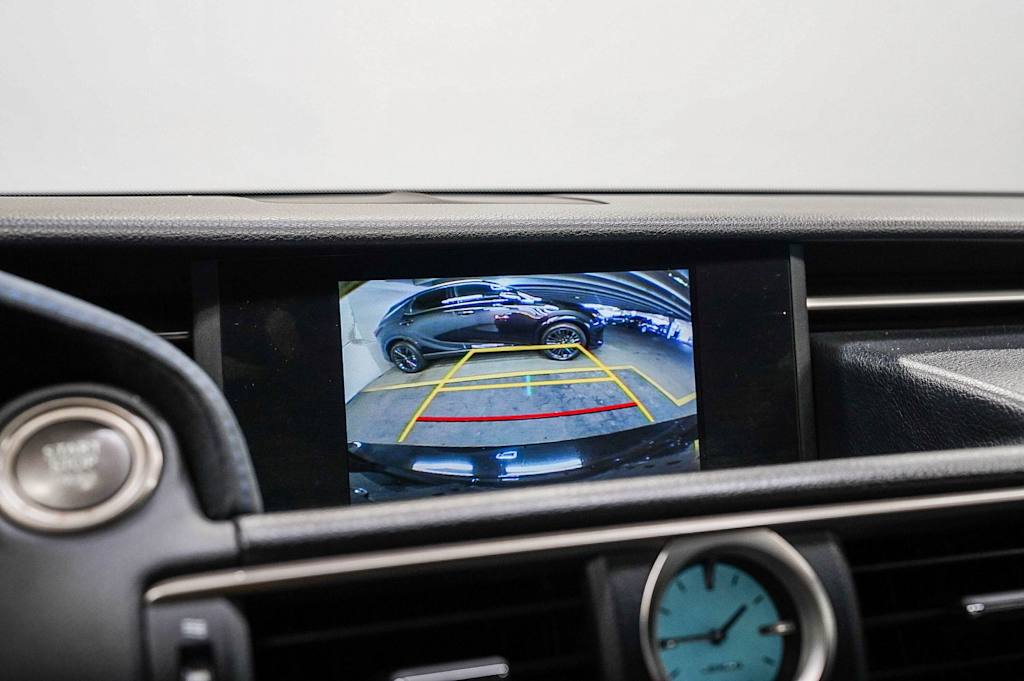 Thumbnail: 2015 Lexus RC - 14