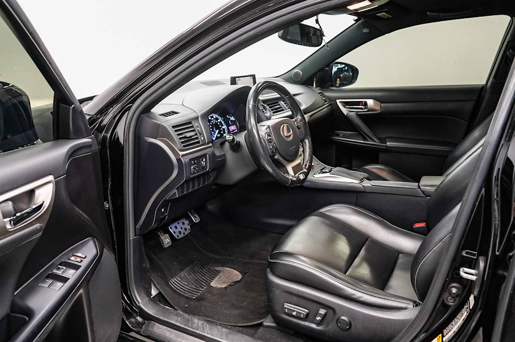 2016 Lexus CT 200h 13