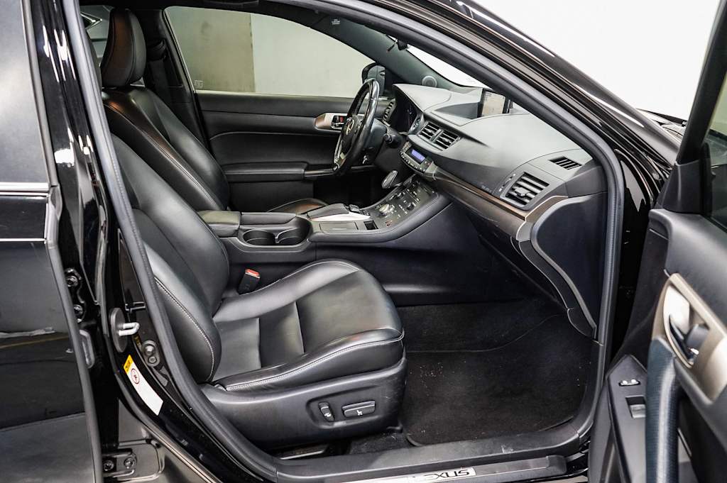 2016 Lexus CT 200h 9