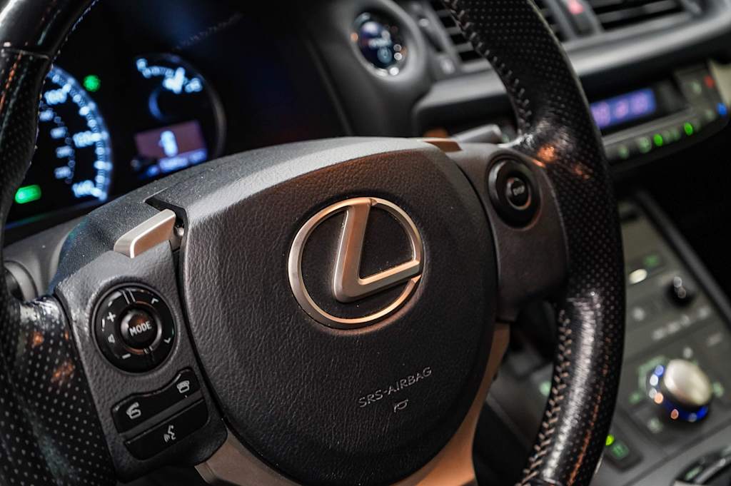 2016 Lexus CT 200h 24