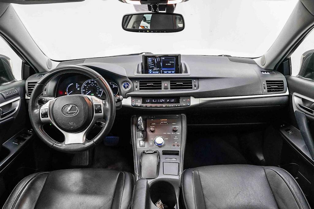 Thumbnail: 2013 Lexus CT - 2