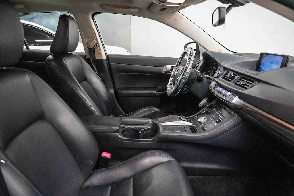 Thumbnail: 2015 Lexus CT - 10