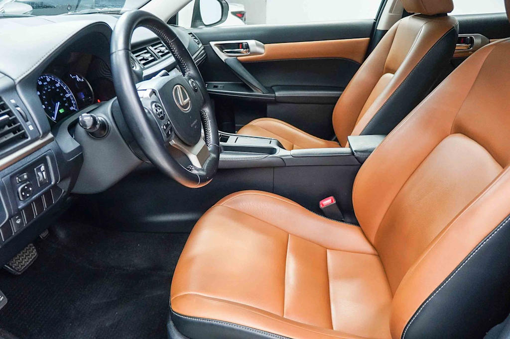 Thumbnail: 2015 Lexus CT - 11