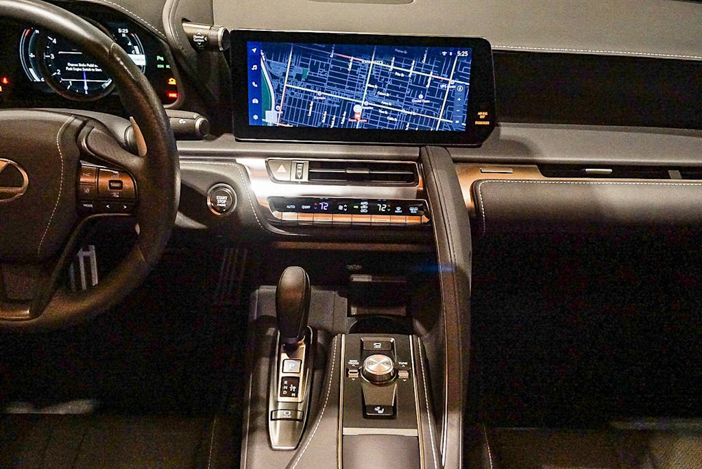 Thumbnail: 2024 Lexus ES - 8