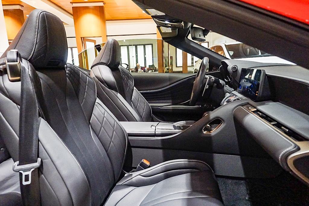 Thumbnail: 2024 Lexus ES - 9