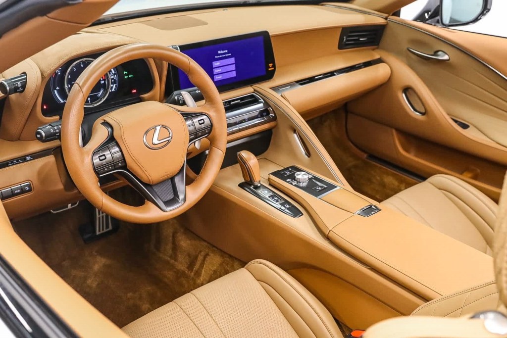 2024 Lexus ES  2