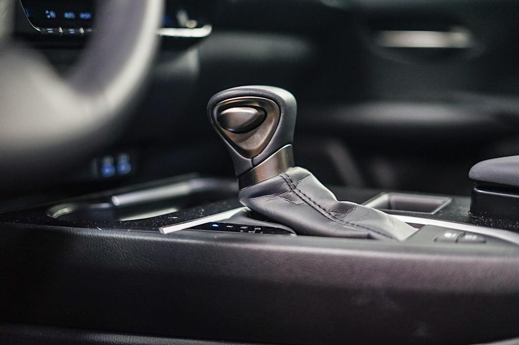 Thumbnail: 2024 Lexus UX - 14