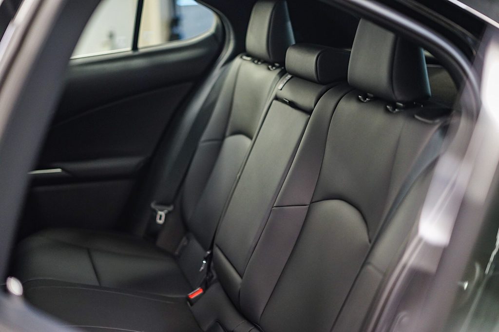 Thumbnail: 2024 Lexus UX - 11