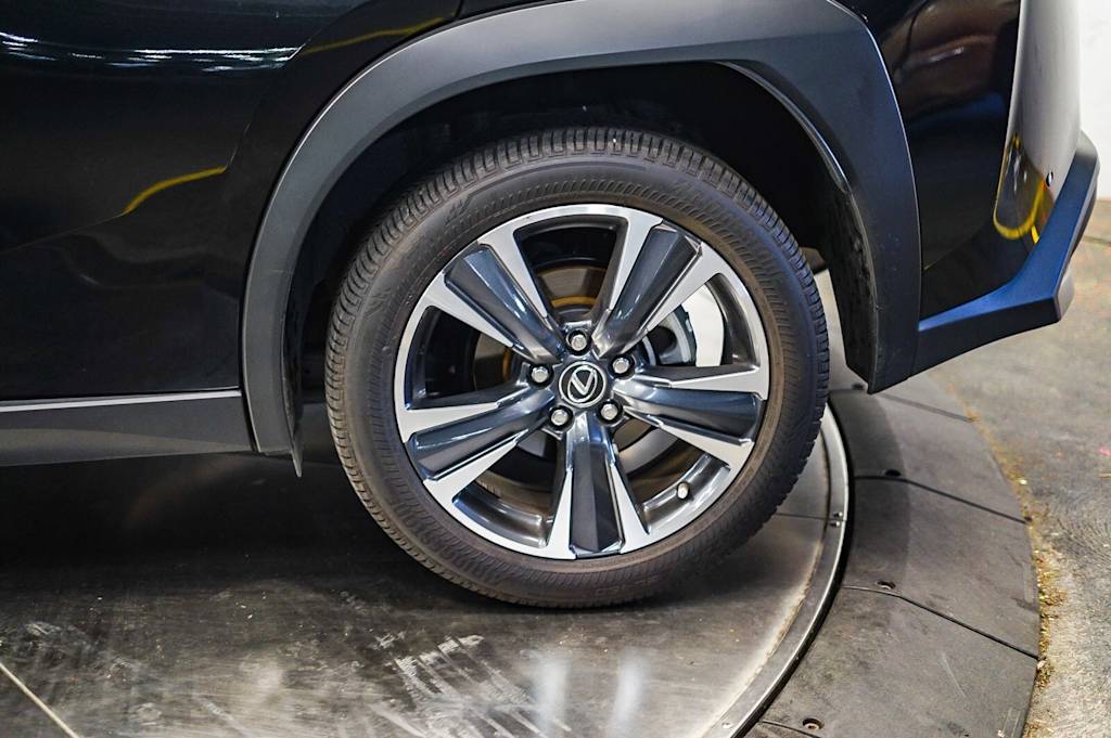 Thumbnail: 2024 Lexus UX - 6