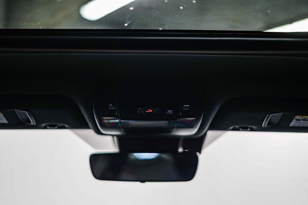 Thumbnail: 2024 Lexus UX - 21