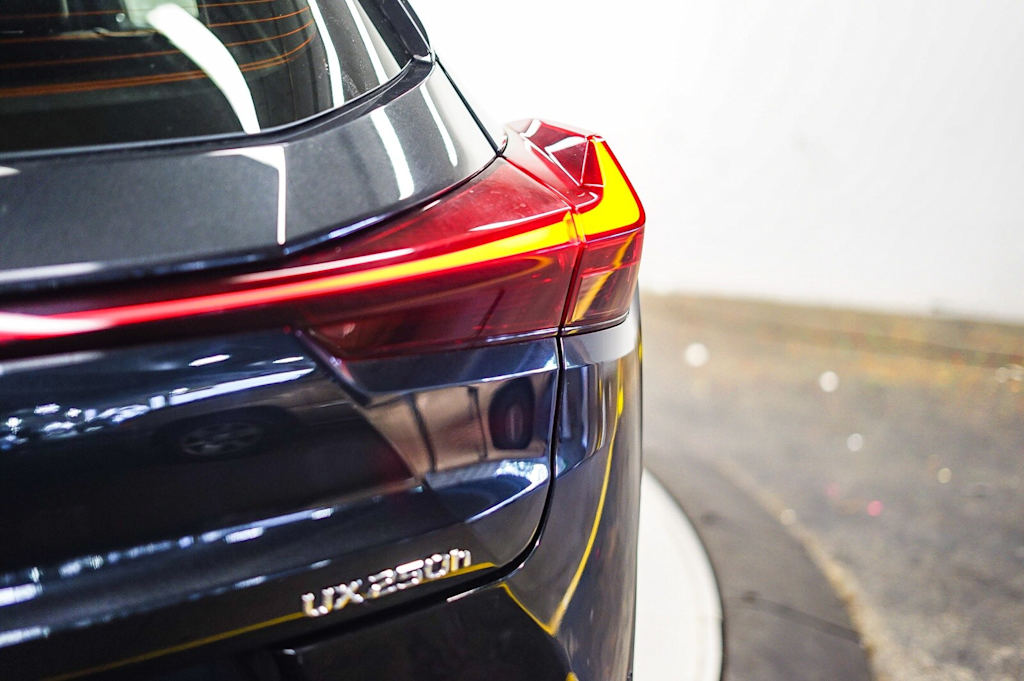 Thumbnail: 2024 Lexus UX - 20